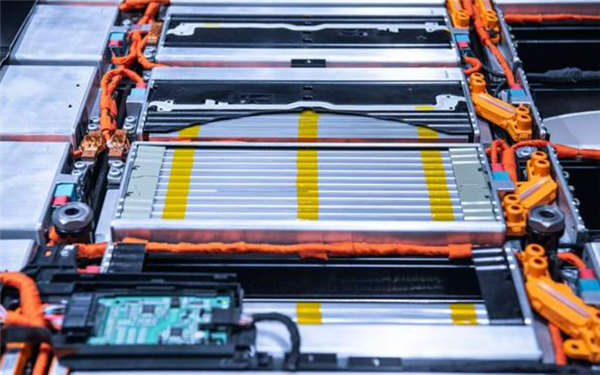 锂电池研发与品控体系构建:高精度冷热台选型、应用与数据合规性白皮书